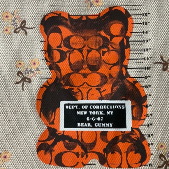 🐻 COACH WRISTLET 30 WITH VANDAL GUMMY 🐻 NWT 🐻 - Picture 15 of 16